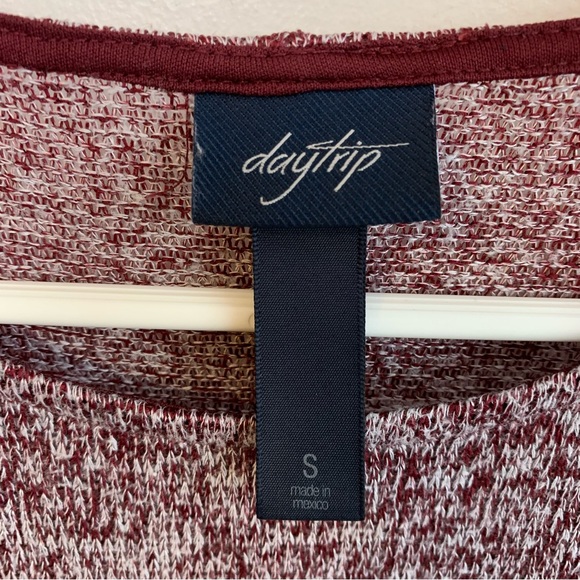 Daytrip Color Block Side Slit Short Sleeve Blouse - Picture 5 of 11